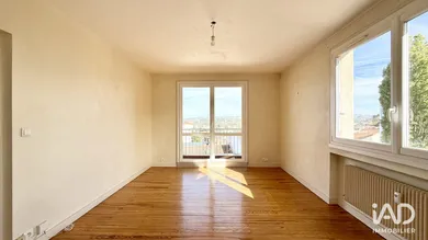 Appartement à SAINT-ÉTIENNE (42100)