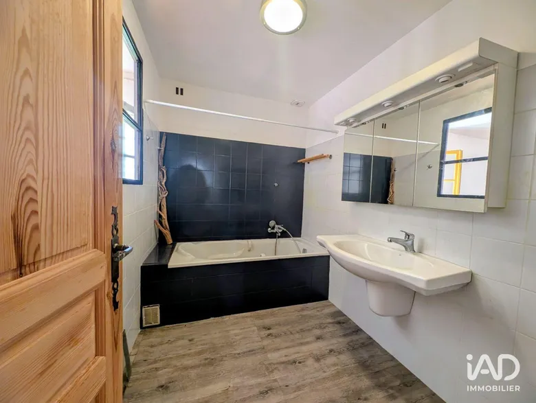 Maison 5 pièces 145 m² · à Amélie-les-Bains-Palalda · 145 m² · 243 000 €