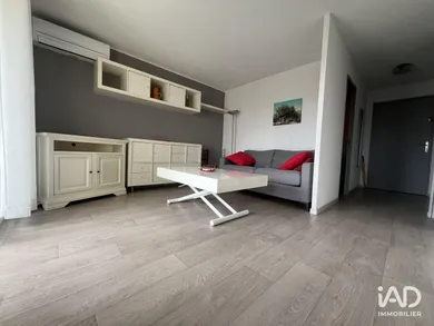 Apartment in LE GRAU-DU-ROI (30240)