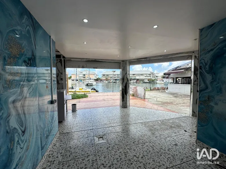 Local commercial 75 m² · à Saint-Martin · 75 m² · 2 900 €/mois