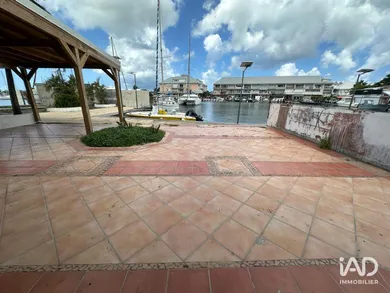 Boutique/Local commercial à SAINT-MARTIN (97150)