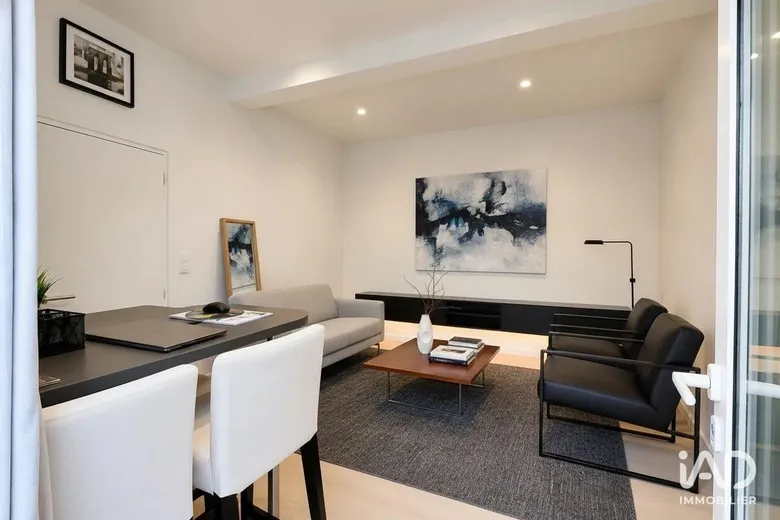 Appartement 2 pièces 28 m² · à Paris · 28 m² · 299 000 €