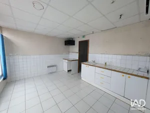 Local d’activité à ROISSY-EN-BRIE (77680)
