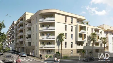 Appartement à TOULON (83000)