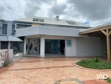 Boutique/Local commercial à SAINT-MARTIN (97150)