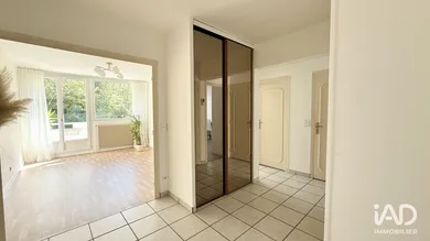 Apartment in SAINT-ÉTIENNE (42100)