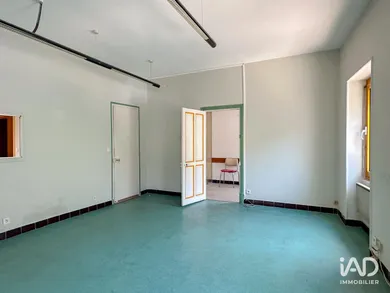 Bureaux à VIVIERS (07220)