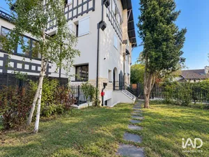 Maison à GARCHES (92380)