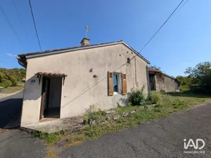 House in CIVAUX (86320)