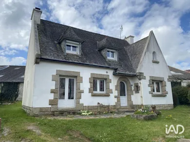 Maison à CHÂTEAUNEUF-DU-FAOU (29520)