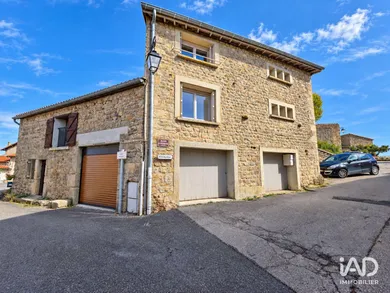 Appartement à CHAMBLES (42170)