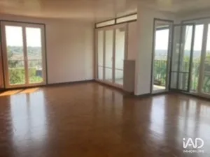 Appartement à THORIGNY-SUR-MARNE (77400)