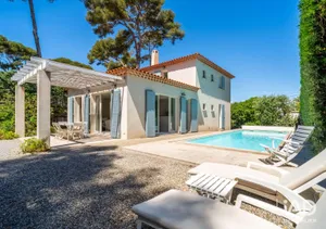 House in SIX-FOURS-LES-PLAGES (83140)