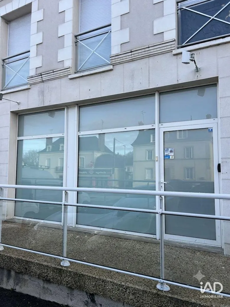 Local commercial 2 pièces 38 m² · à Chanceaux-sur-Choisille · 38 m² · 990 €/mois