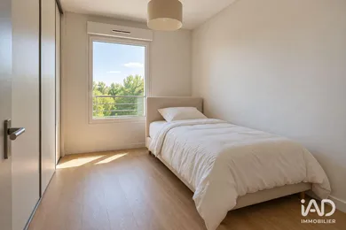 Appartement à ROISSY-EN-BRIE (77680)