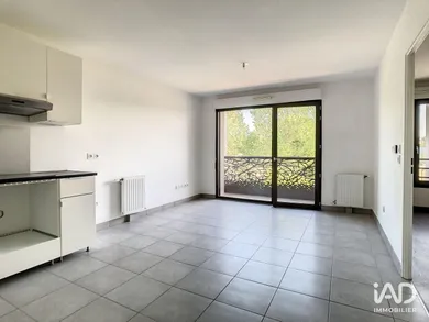 Appartement à SAINT-CYR-L'ÉCOLE (78210)