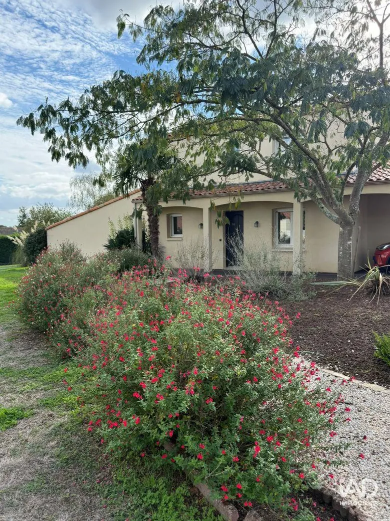 Maison 5 pièces 160 m² · à Saint-Hilaire-de-Clisson · 160 m² · 486 920 €