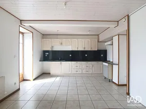 Apartment in LARAJASSE (69590)