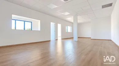 Local d’activité à AUBAGNE (13400)