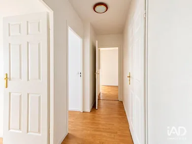 Appartement à COURBEVOIE (92400)