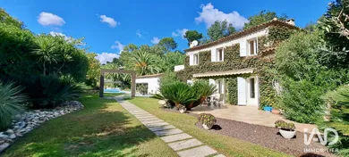 Maison à ROQUEFORT-LES-PINS (06330)
