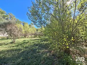 Terrain à ENTRECHAUX (84340)