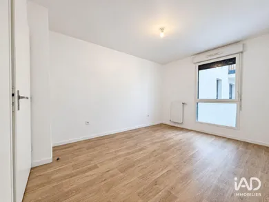 Appartement à COLOMBES (92700)