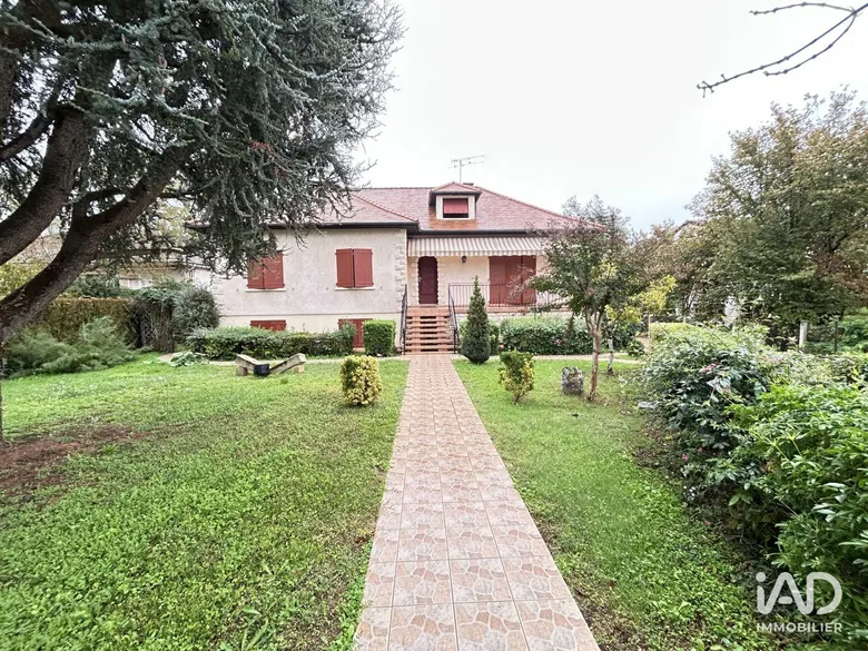 Maison 8 pièces 190 m² · à Buxerolles · 190 m² · 289 500 €
