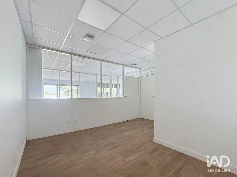 Local commercial 10 m² · à Cesson-Sévigné · 10 m² · 460 €/mois