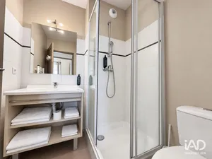Appartement à MALAUCÈNE (84340)