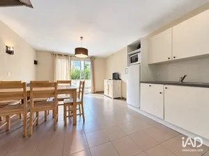 Appartement à MALAUCÈNE (84340)