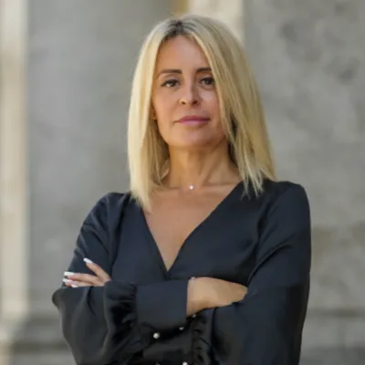 Isabelle Coura