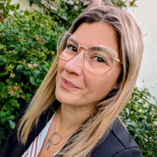 Karine Raynard Karine Raynard