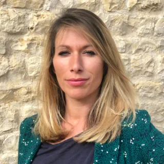 Jennifer HARIVEL Jennifer HARIVEL