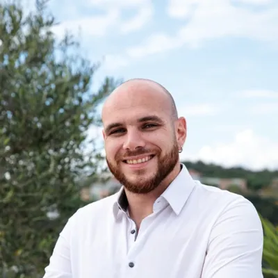 Cameron Guigo Cameron Guigo