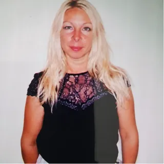 Esther Van Meir Esther Van Meir