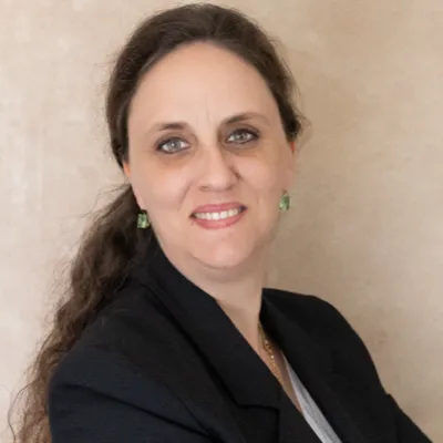 Marie Leal