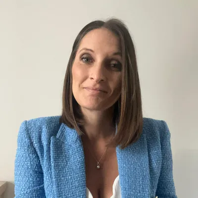 Hélène Yves