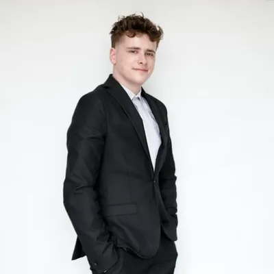 Valentin Valour