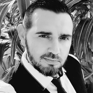 Michael Lapuente