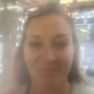 Isabelle Perroux