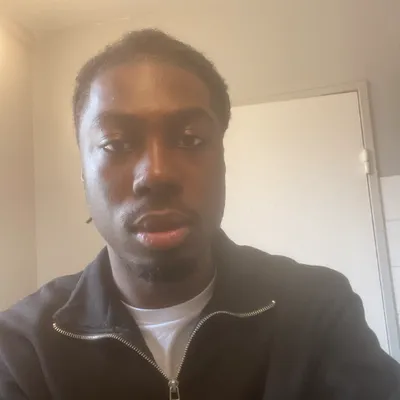 Stiven Baniekuna-Nzuzi