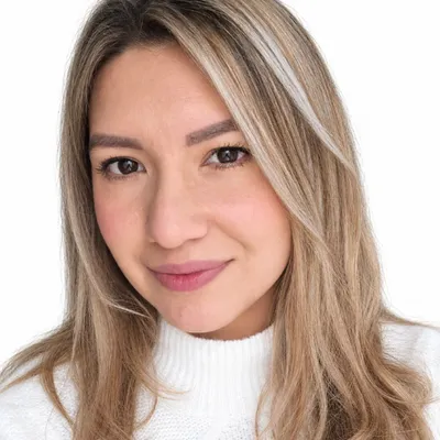 Alexandra Aranda Alexandra Aranda