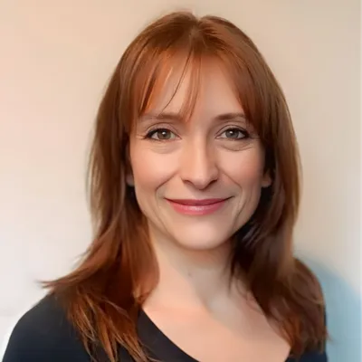 Chloé Carjuzaa