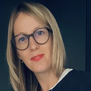 Alicia Moya Alicia Moya