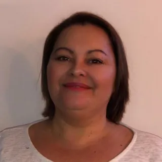 Aline Castro Aline Castro