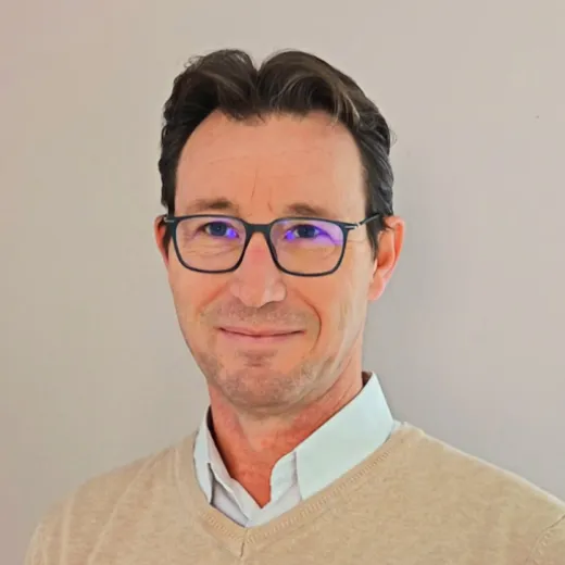 Lilian Lomboni, Manager Argent