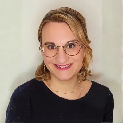 Mathilde Macias Y Fernandez