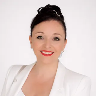 Sandra Caron Sandra Caron