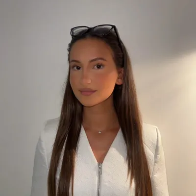 Inès Makhzoumi